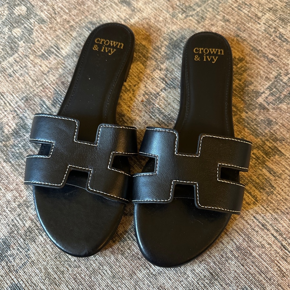 Crown & Ivy “Oran” Sandal